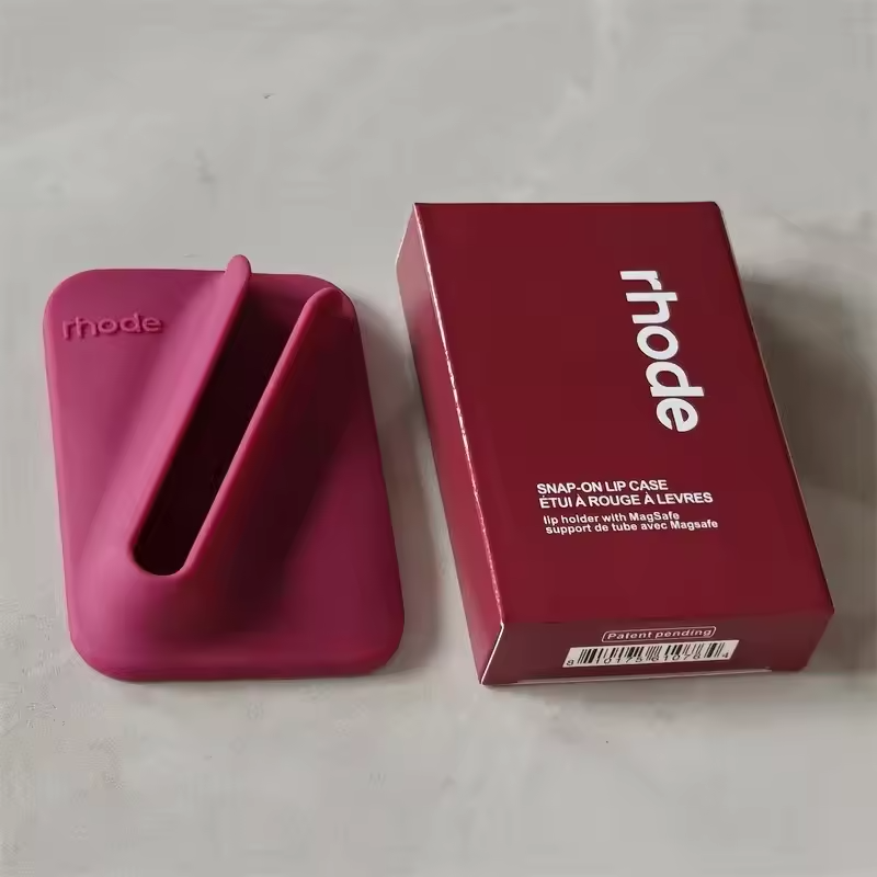 Magnetische Handyhülle mit Lipgloss