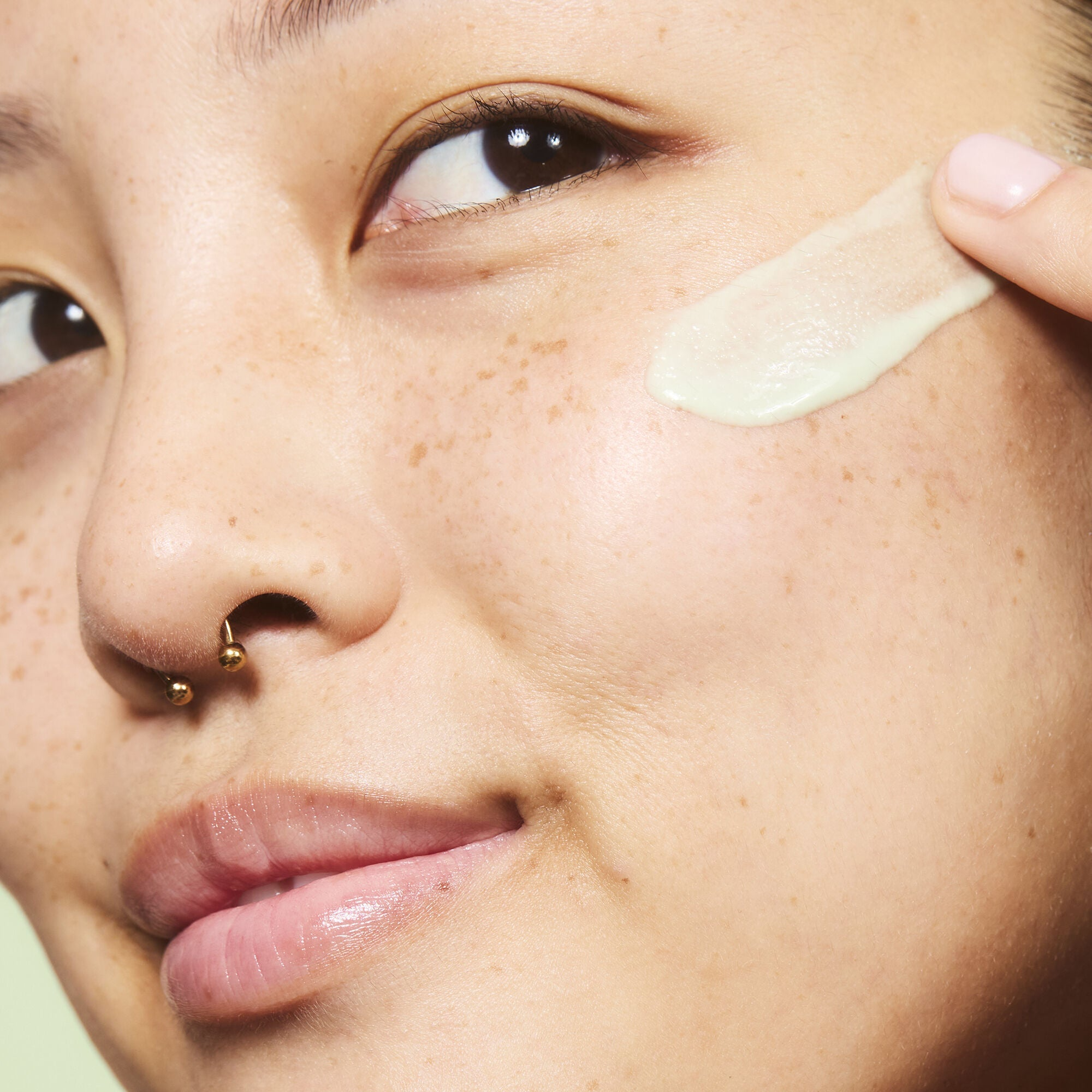 e.l.f Liquid Poreless Putty Primer + Cica