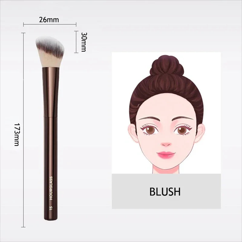 Hourglass No.15 Blush Brush