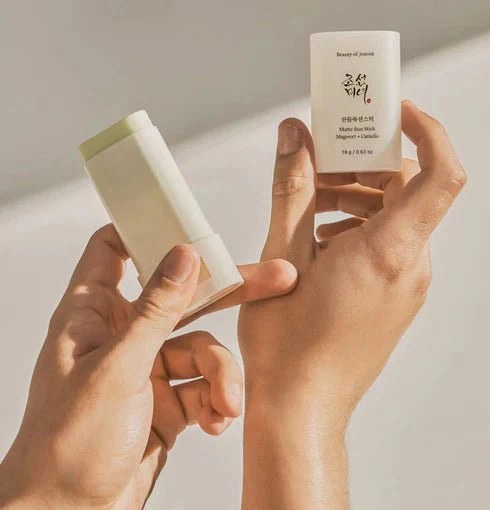 Beauty of Joseon Matte Sun Stick : Mugwort + Camelia SPF50+